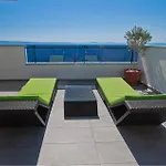 Gorgeous In *